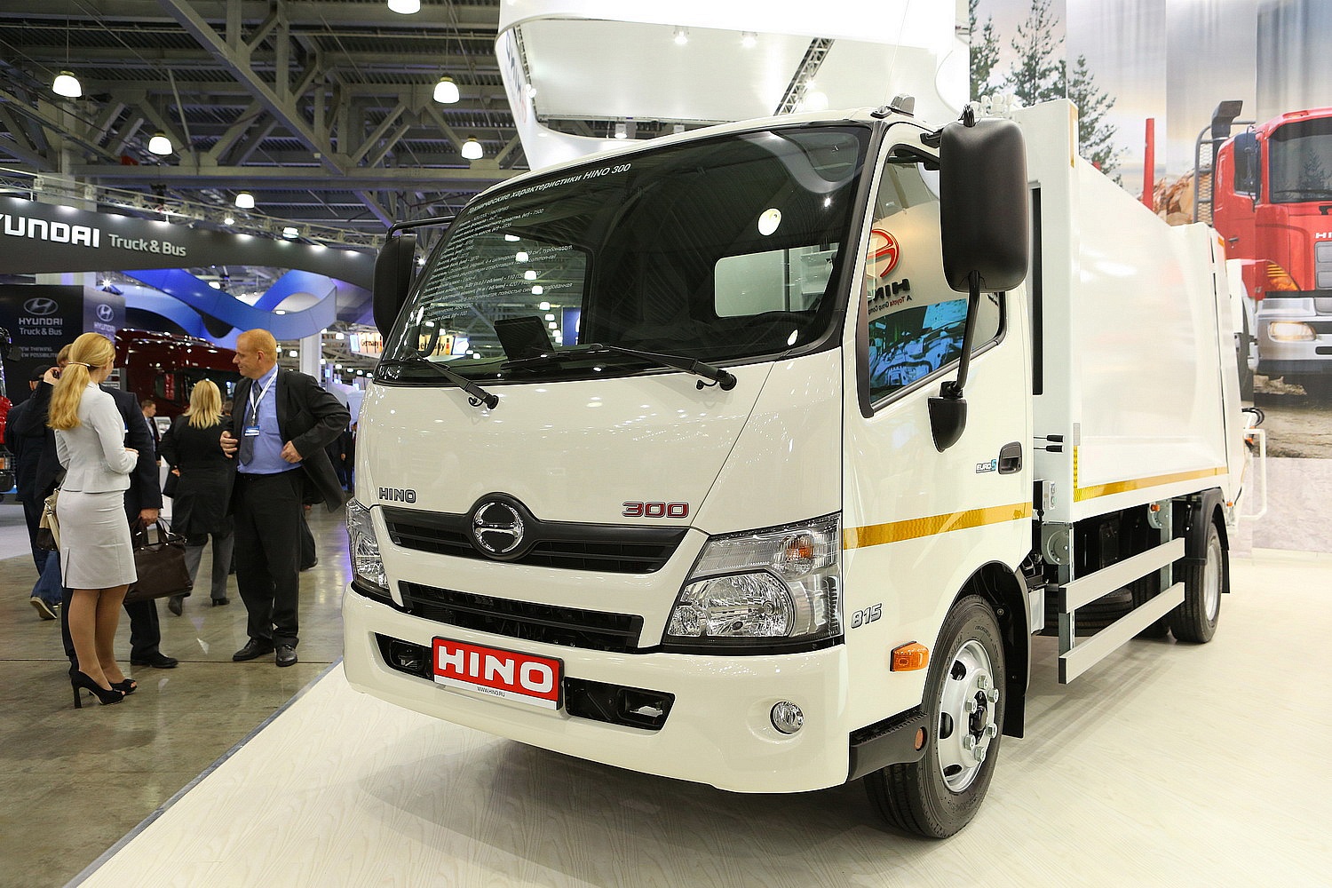 HINO серия 300 Полная масса 7,5 т Шасси XZU