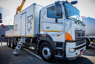 HINO серия 700 Полная масса 30,7 т Шасси FS